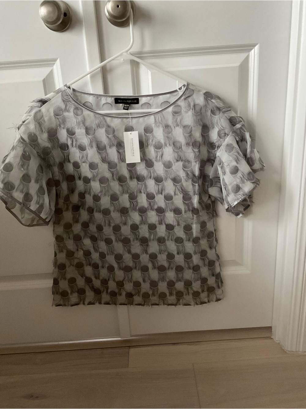Banana Republic Gray Sheer Dot Short Sleeve Blouse